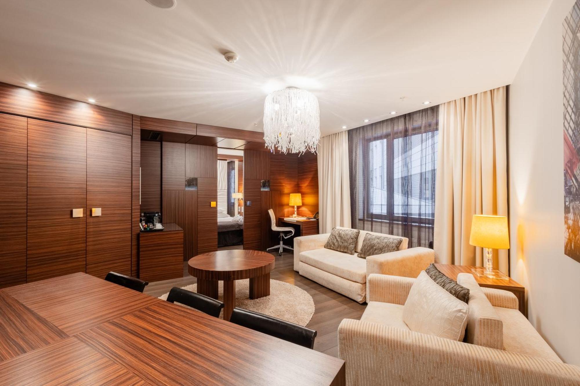 Tallink Khách sạn 4*